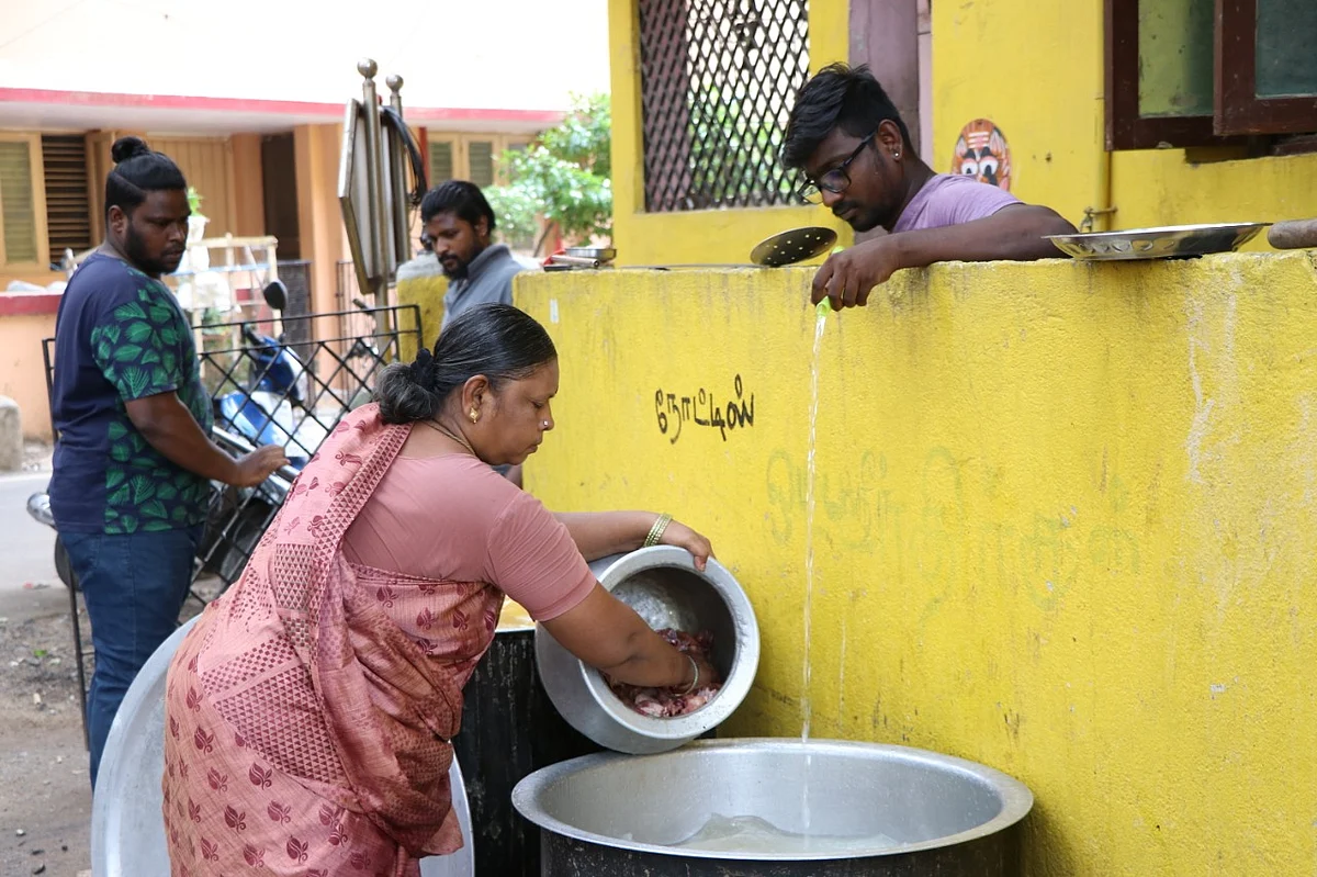 அருண் மற்றும் அவரது தாய்