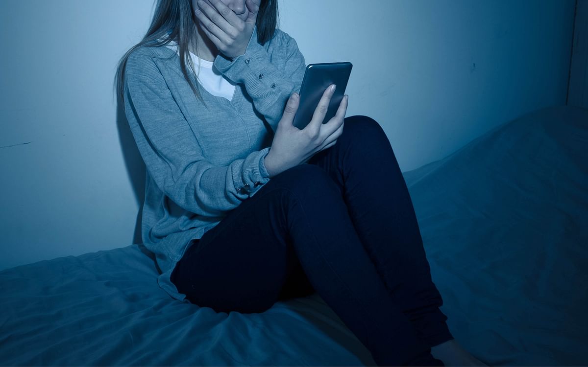 மேடம் ஷகிலா - 21: சமூக வலைதளங்களில் "Are you depressed?" என்பதே எப்படி `Pick-up line'ஆக மாறுகிறது?