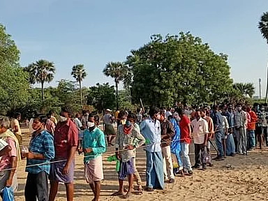 கொரோனாவுக்கு பாரம்பர்ய மருந்து: ஆந்திராவில் அங்கீகாரம்; தமிழகத்தில் குண்டர் சட்டமா?