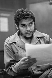 Che Guevara வாழ்ந்தது 39 ஆண்டுகள்தான்... ஆனால், கொன்றவர்கள் முன்பே உயிர்த்தெழுந்தது எப்படி? 