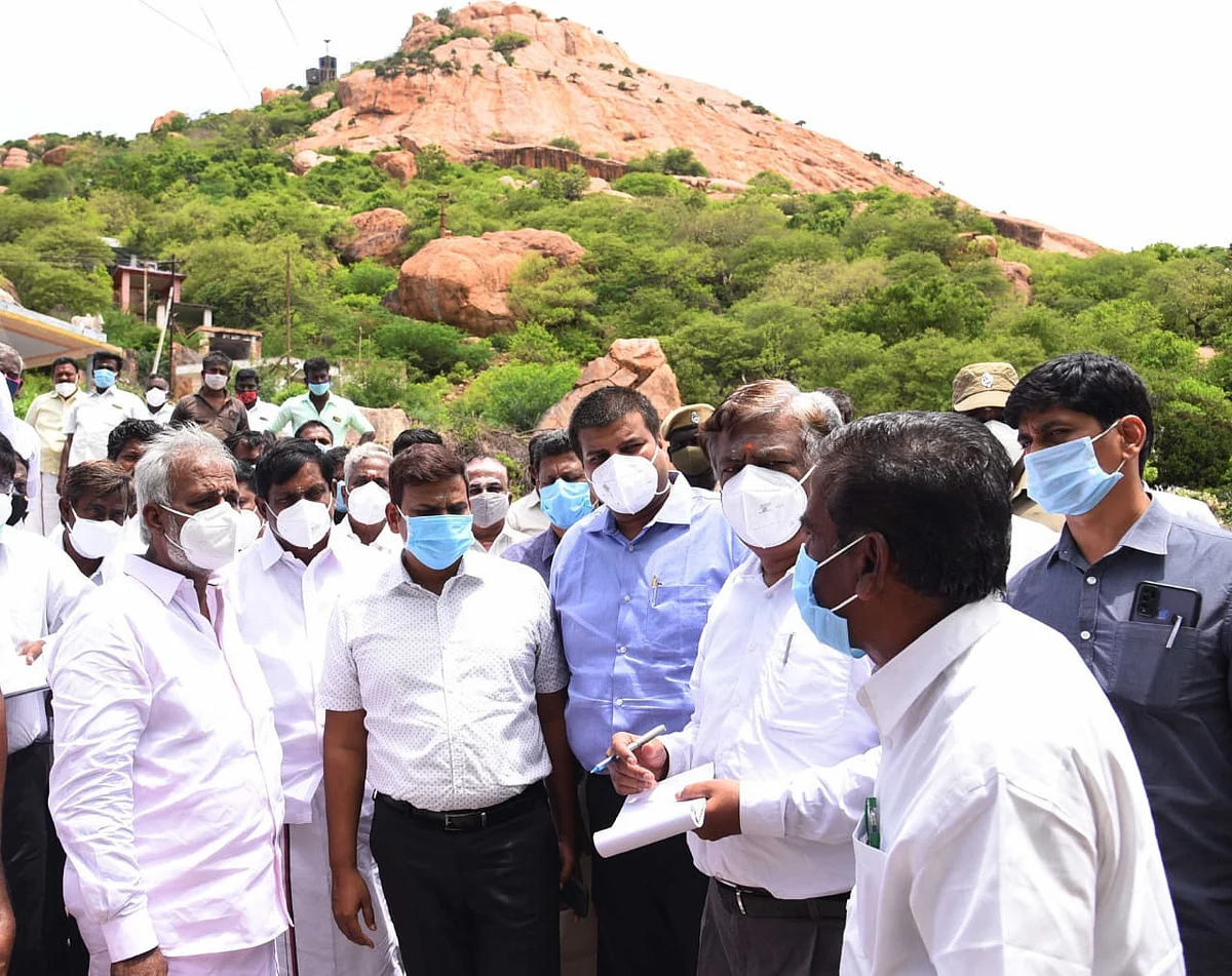 பி.கே.சேகர்பாபு ஆய்வு
