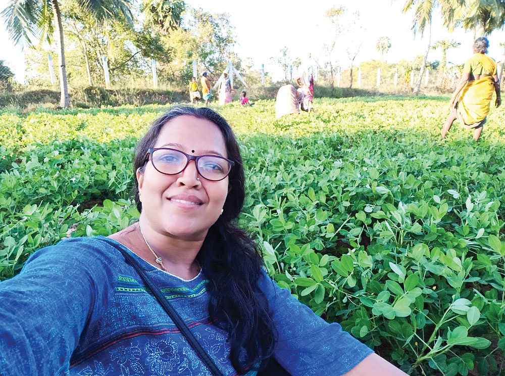 பண்ணையில் துர்கா வாசுதேவன்