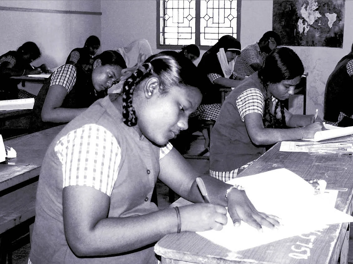 +2 தேர்வு ரத்து சரிதானா?
