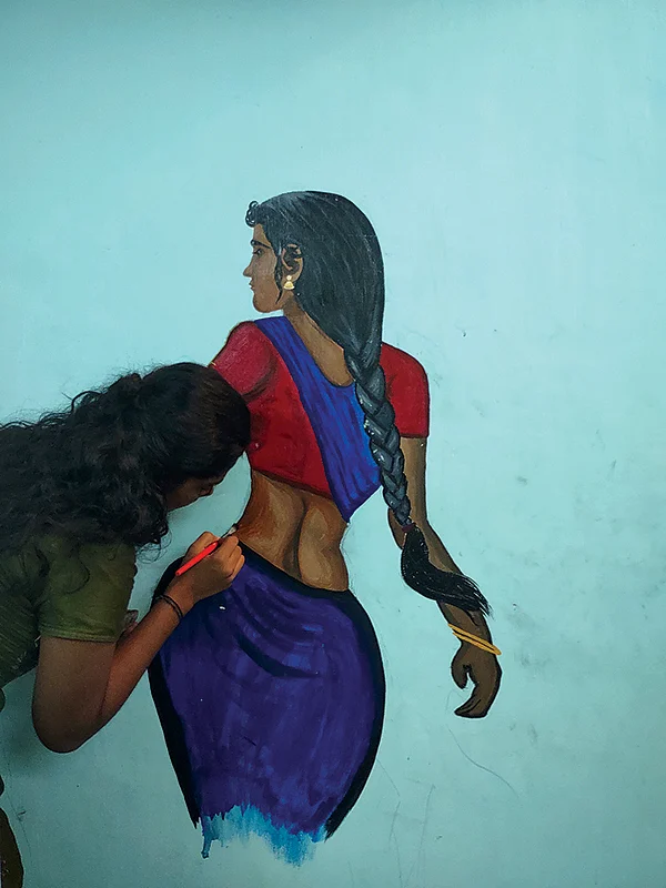 ஸ்டிக்கர் முதல் திரைச்சீலை வரை...
