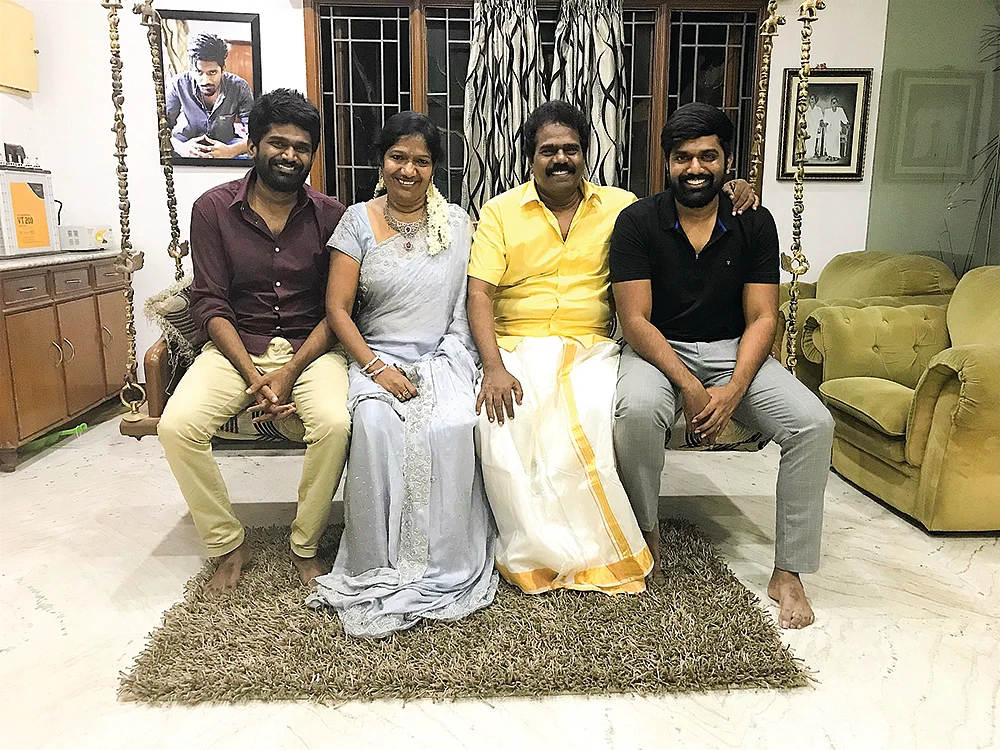 “இயக்குநர்கள் நினைச்சமாதிரி படம் எடுக்க முடியலை!”