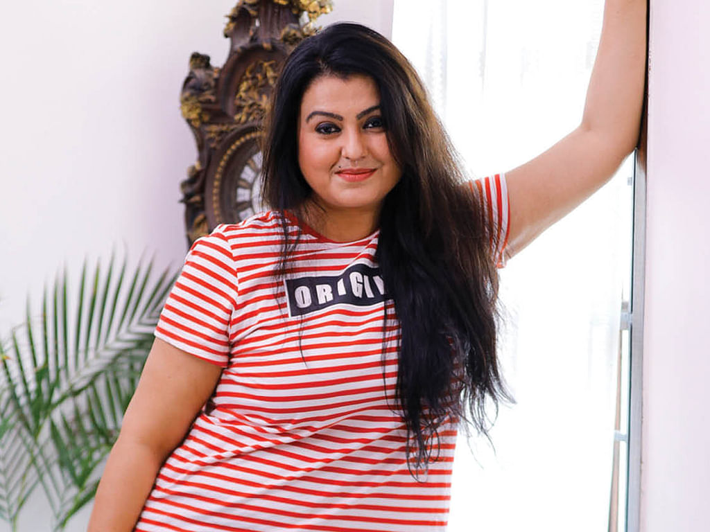 சோனா