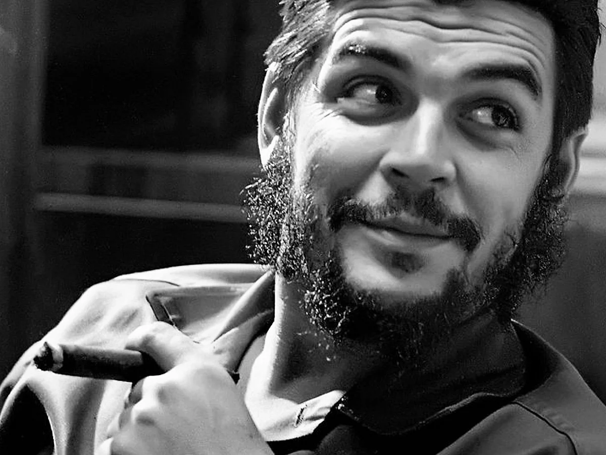 Che Guevara வாழ்ந்தது 39 ஆண்டுகள்தான்... ஆனால், கொன்றவர்கள் முன்பே உயிர்த்தெழுந்தது எப்படி?
