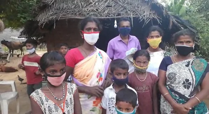 மணியம்மை குடும்பத்தினர்