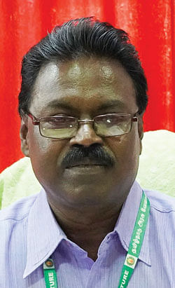 டாம் பி.சைலஸ்