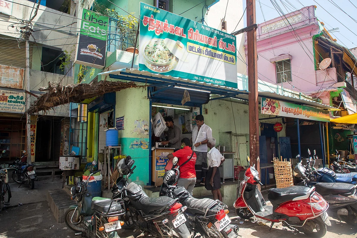சந்துக்கடை பிரியாணி