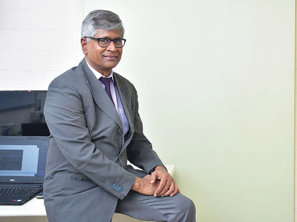 எம்.சுந்தர்