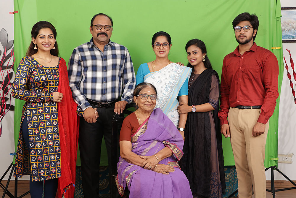 தமிழும் சரஸ்வதியும் டீம்