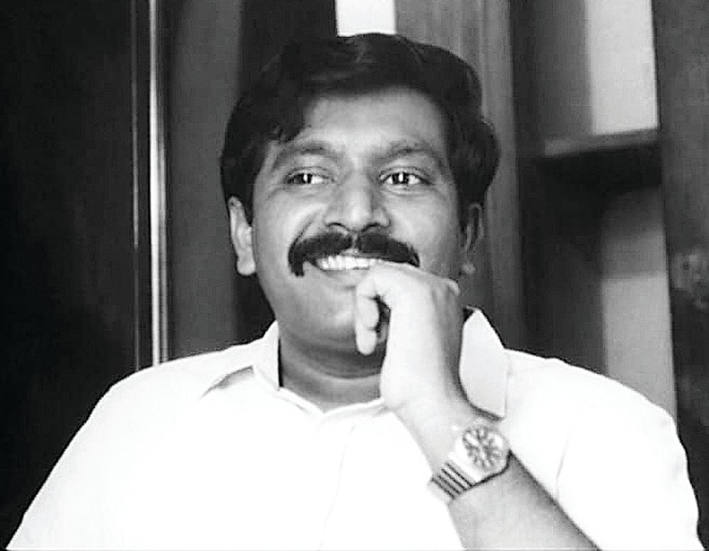 வழக்கமான ஹீரோ கிடையாது
