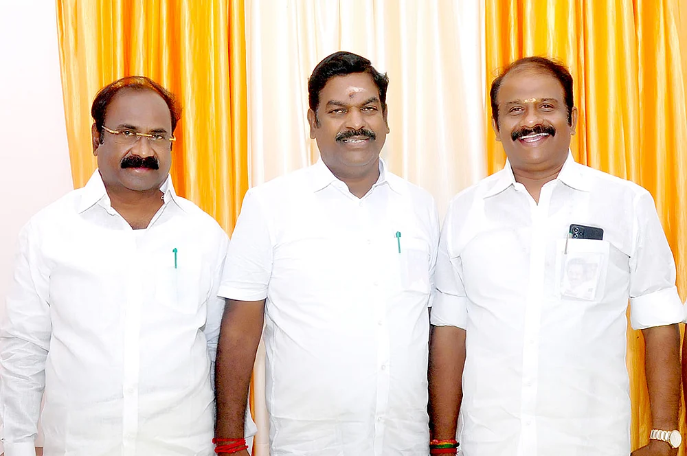 உதயசூரியன், மணிக்கண்ணன், வசந்தம் கார்த்திகேயன்