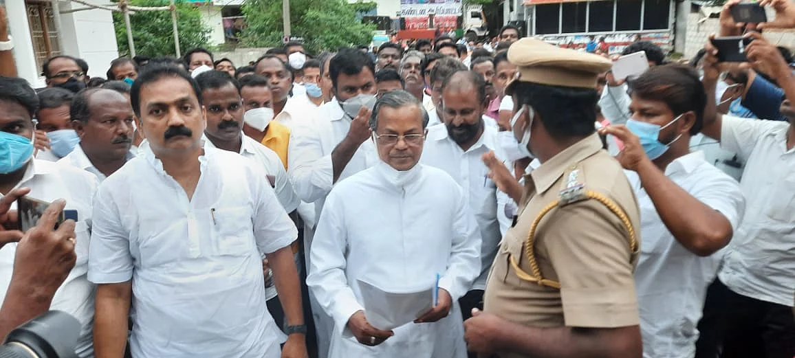 அருமனையில் நடந்த போராட்டத்தில்...