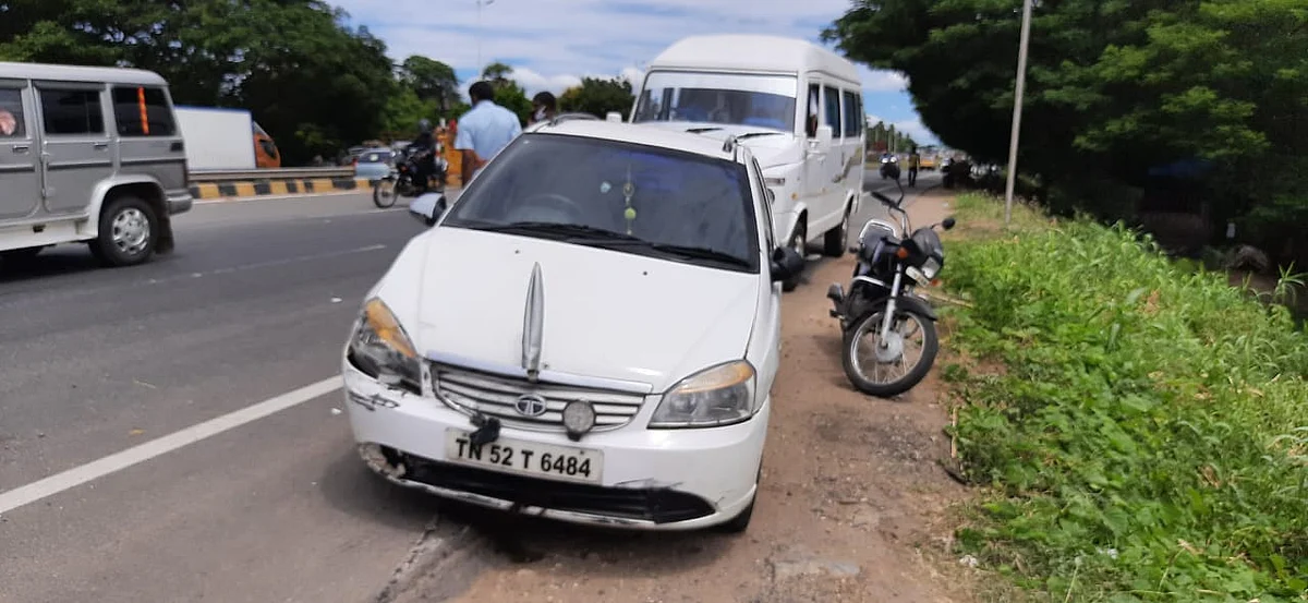 கஞ்சா கடத்திவந்த கார்