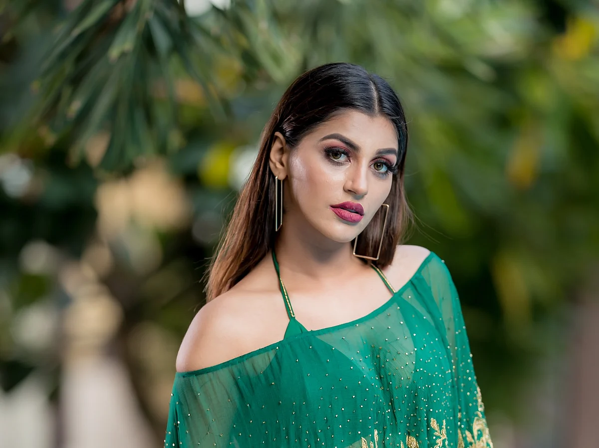 யாஷிகா ஆனந்த்துக்கு இடுப்பு எலும்பு முறிவு, தோழி பலி... சூலேறிக்காட்டில் விபத்து நிகழ்ந்தது எப்படி?