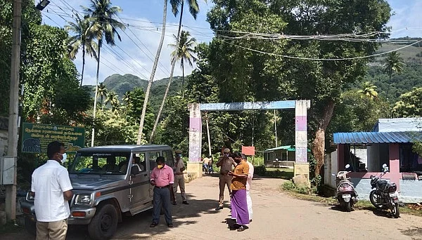 குண்டாறு அணை செக்-போஸ்ட்