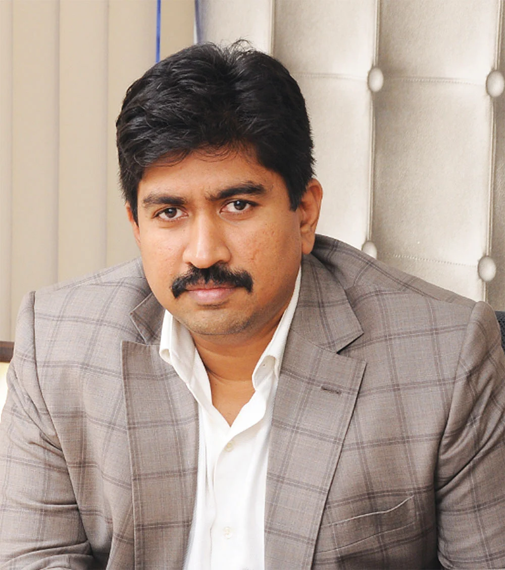 அருண் எம்.என்
நிறுவனர் மற்றும்
நிர்வாக இயக்குநர்,
காசாகிராண்ட்
