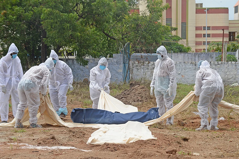 குறைத்துக் காட்டப்படுகின்றனவா கொரோனா மரணங்கள்? - அதிர்ச்சியூட்டும் ஆய்வுகள்...