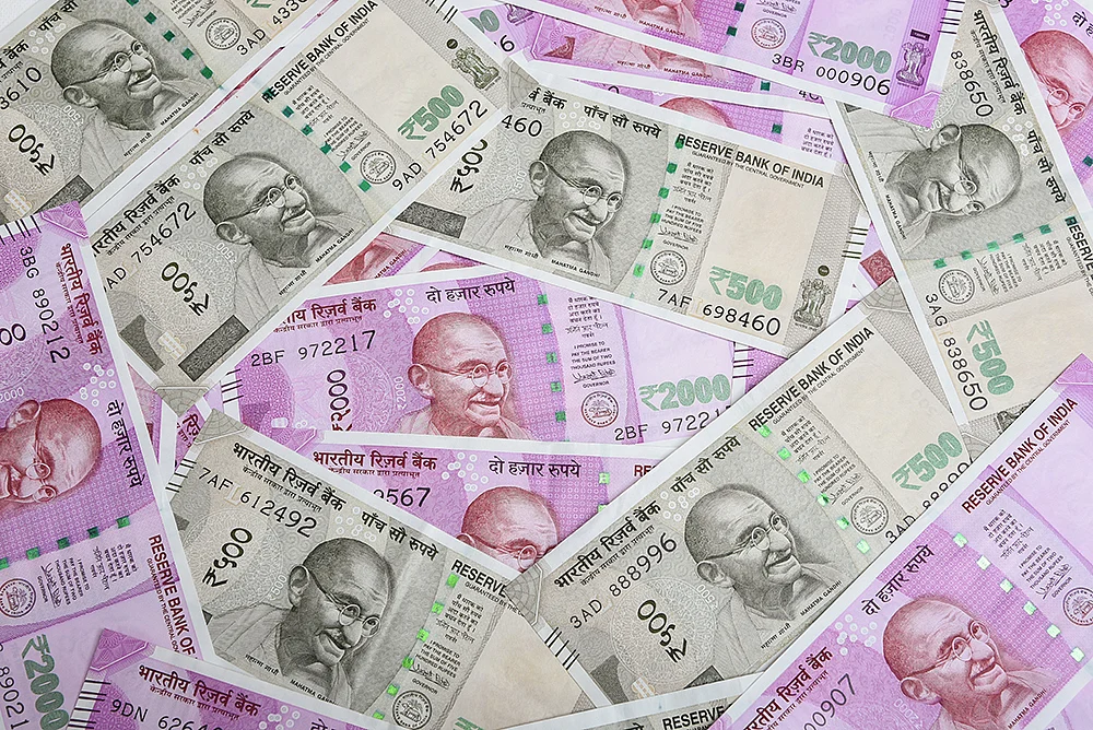சுவிஸ் வங்கிகளில் 20,700 கோடி ரூபாய் டெபாசிட்... கறுப்பா, வெள்ளையா... வலுக்கும் சர்ச்சை!