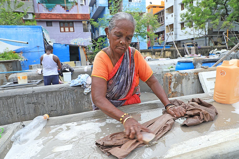 ஊரடங்கு துயரங்கள்! - சலவை தொழிலாளர்களின் கண்ணீர் கறை!