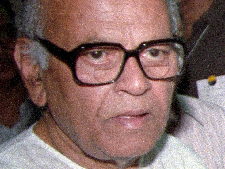 கர்நாடகா: புதிய முதல்வர் பசவராஜ் பொம்மையின் தந்தை எஸ்.ஆர் பொம்மையும்; ஆட்சிக் கலைப்பு வழக்கும்!