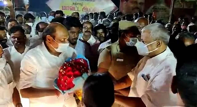 அ.தி.மு.க ஆட்சியில் நடைபெற்ற அரசு நிகழ்ச்சியில்