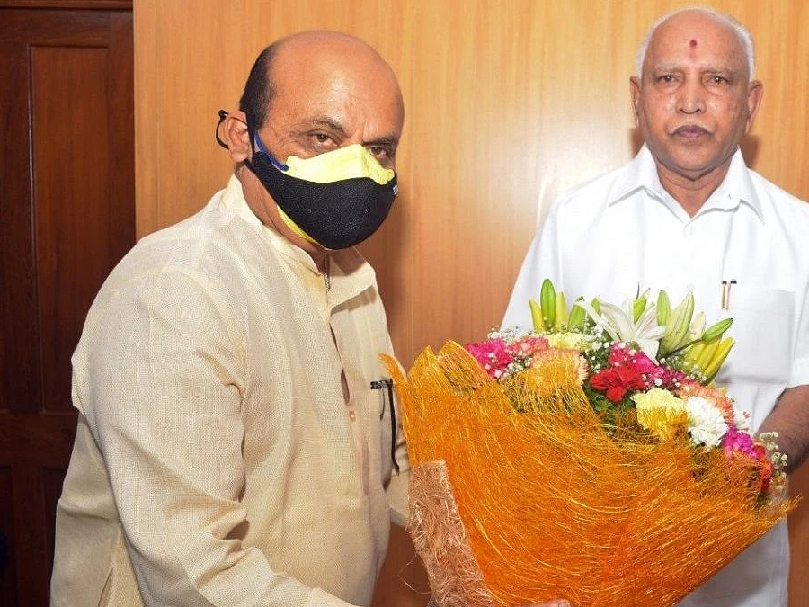 கருணாநிதிக்கு பரிசு; ஜெயலலிதாவுடன் கன்னட உரையாடல்; 13 ஆண்டுகளில் முதல்வர் -யார் இந்த பசவராஜ் பொம்மை?