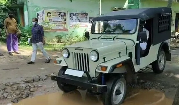 ஆபத்தான ஜீப் பயணம்