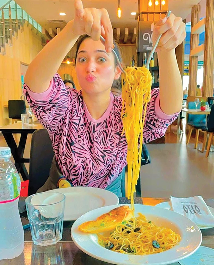tamannaahspeaks: சோறு... சோறு..!