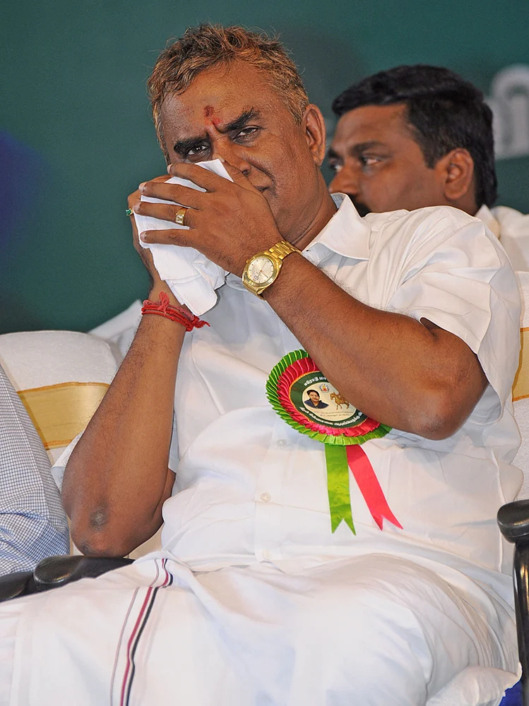 மிஸ்டர் கழுகு: என்ட்ரிக்கு ஆசைப்படும் நடிகை... கொதிப்பில் திருமதி முதன்மை!