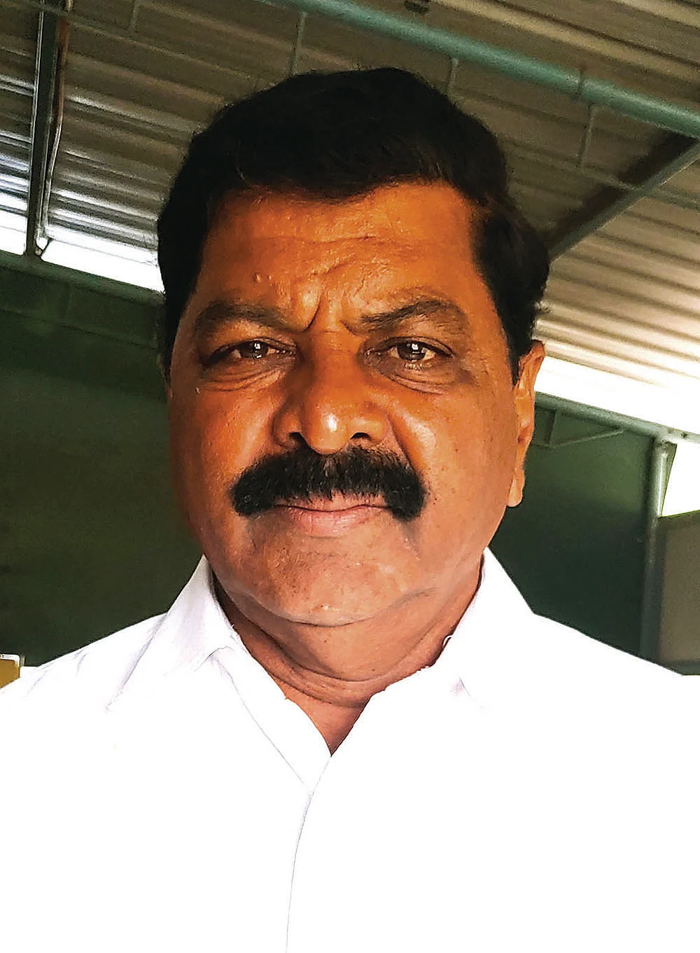 பழனிசாமி