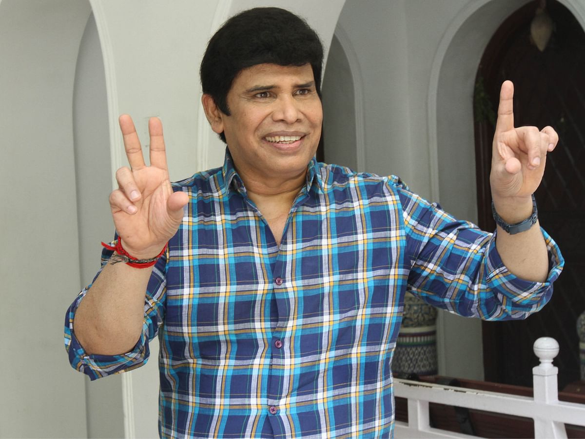 எடப்பாடி, பன்னீர், சசிகலா தனித்தன்மையை இழந்துவிட்டார்கள்!