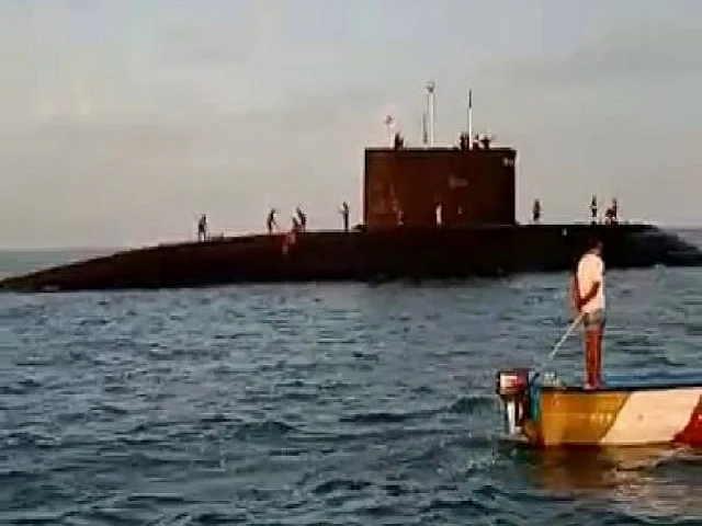 தூத்துக்குடி துறைமுகத்துக்கு வந்த நீர்மூழ்கிக் கப்பல்