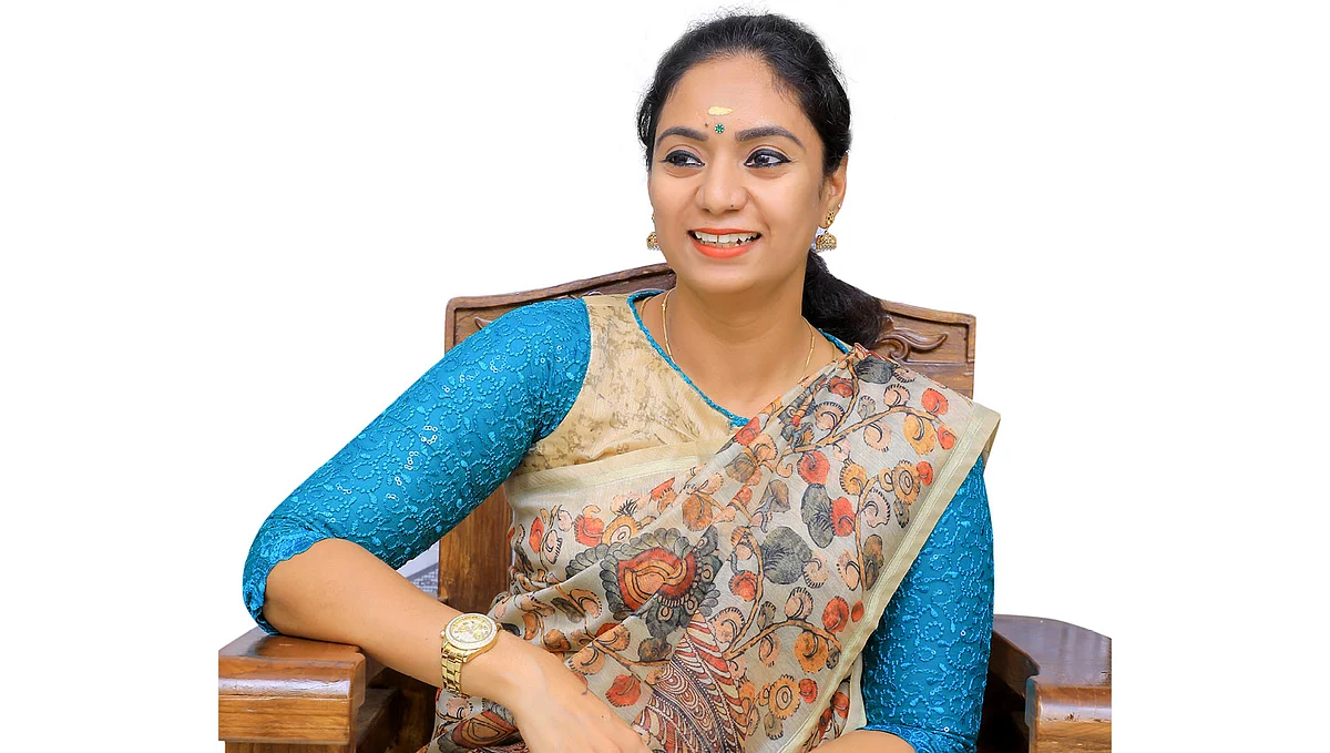 அமைச்சர் சந்திர பிரியங்கா