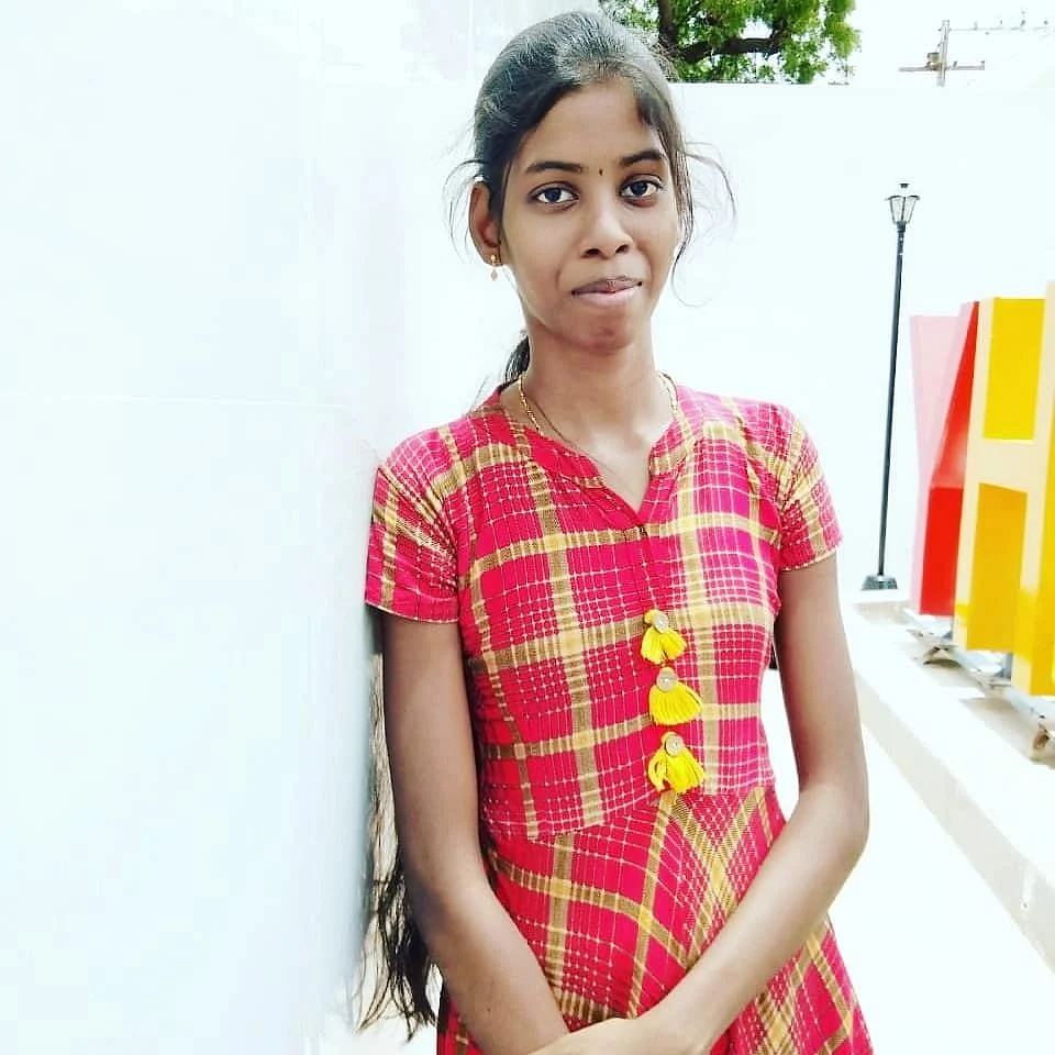 இளம் வழக்கறிஞர் நதியா