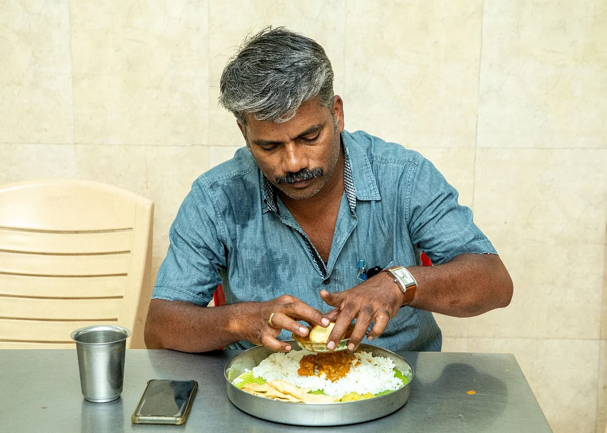 வாடிக்கையாளர் கிருஷ்ணனமூர்த்தி
