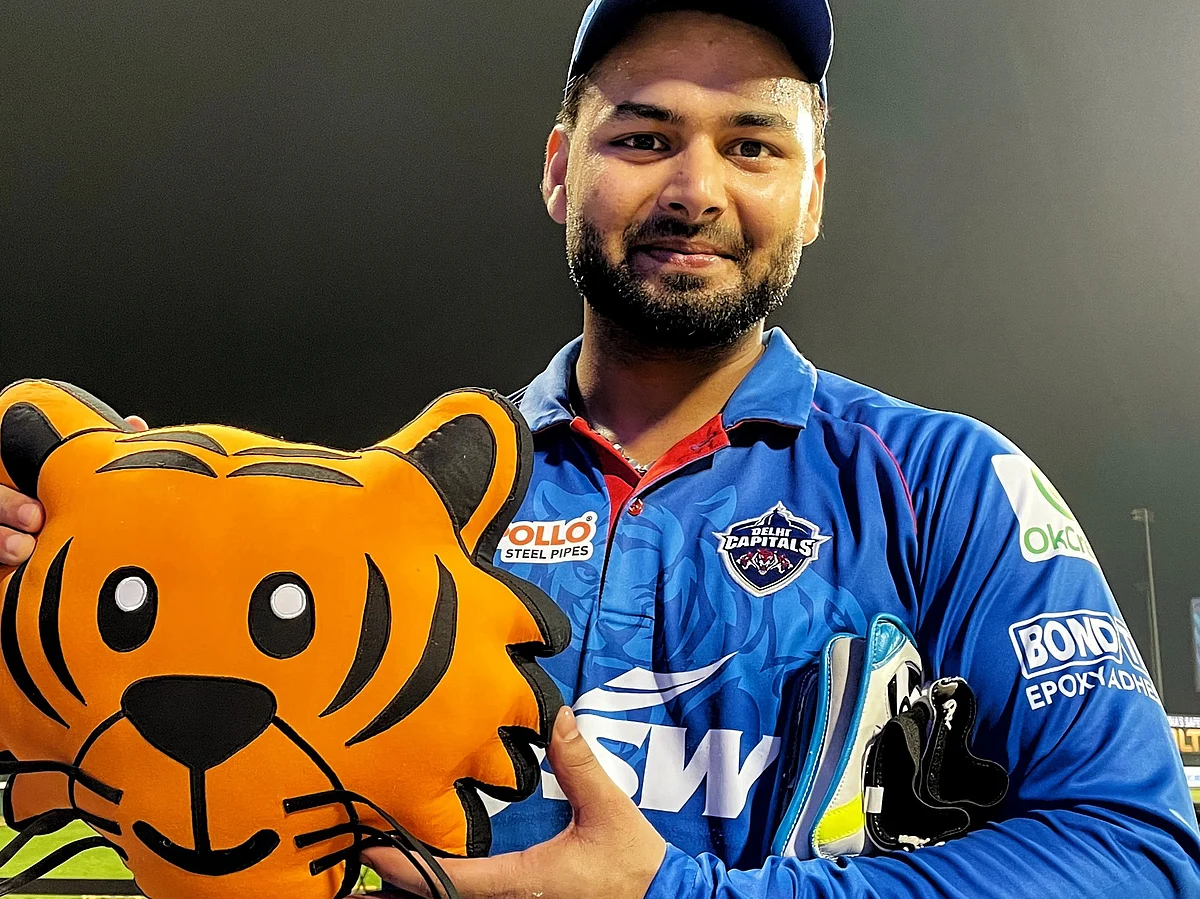 ரிஷப் பன்ட்டுக்கு கொரோனா, எச்சரித்த பிசிசிஐ! இங்கிலாந்தில் எல்லை மீறிய கிரிக்கெட் வீரர்கள்!