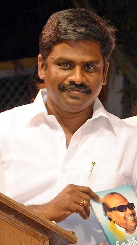 ஒன் பை டூ: ஏ.கே.ராஜன் குழுவை எதிர்த்து தமிழக பா.ஜ.க நீதிமன்றத்துக்குச் சென்றது சரியா?