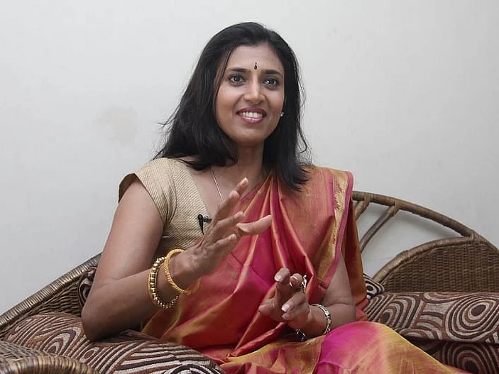 ''திமுக-வில் தலை ஆடவில்லை; வாலெல்லாம் ஆடுகின்றன!'' - நடிகை கஸ்தூரி காட்டம்