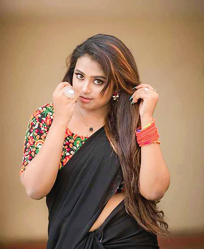 விகடன் TV: “ஒவ்வொருவர் வீட்டில் இருந்தும் சாப்பாடு!”