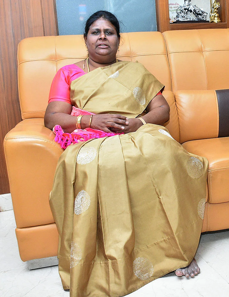 வாய் தவறி ஏதேனும் வார்த்தை வந்திருக்கலாம்! - ஒப்புக்கொள்கிறார் விஜிலா சத்யானந்த்
