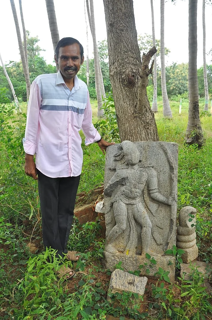நவகண்ட சிற்பம்