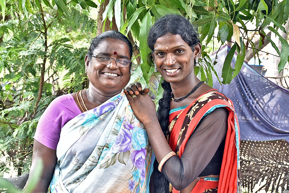 அம்மாவுடன்..