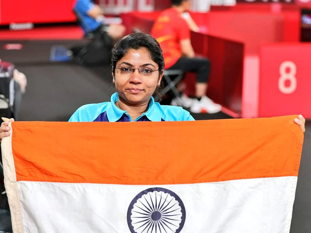 பவினா படேல்... பாராலிம்பிக்ஸில் வெள்ளிப்பதக்கம் வென்று நம்பிக்கையை விதைத்திருக்கும் போராளி!