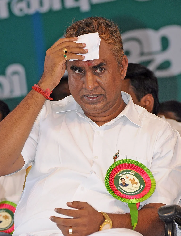 வேலுமணி ரெய்டு... கோட்டைவிட்டதா லஞ்ச ஒழிப்புத்துறை?
