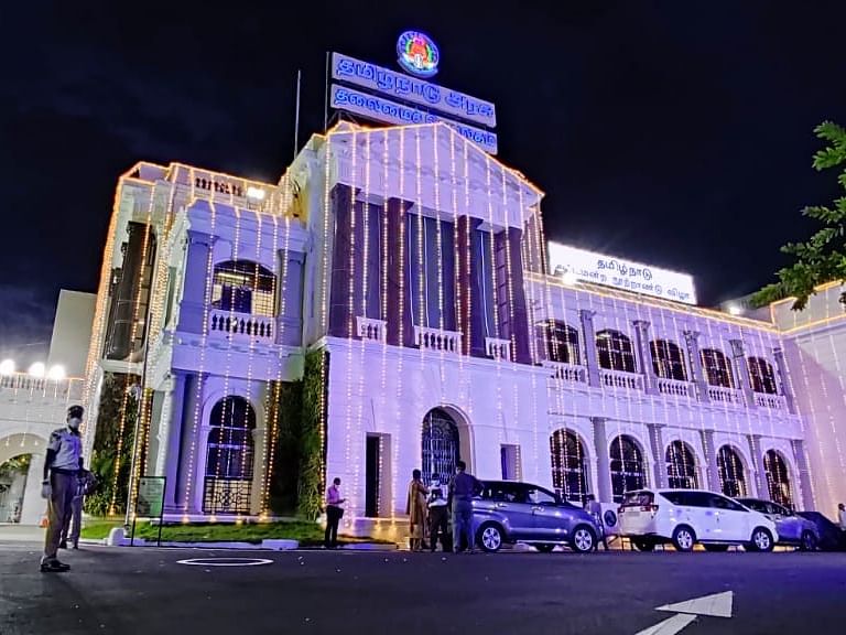 12 மணி நேர வேலைக்குக் கிளம்பிய கடும் எதிர்ப்பு - பின்வாங்கிய ஸ்டாலின் அரசு, ரத்துசெய்யுமா?!