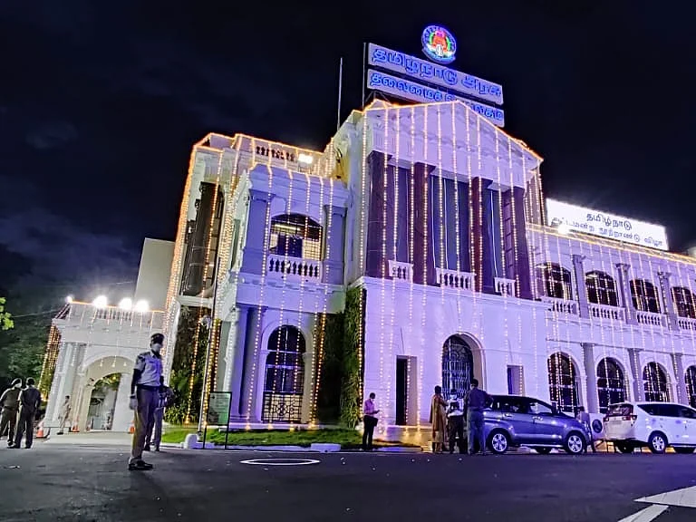 சட்டப்பேரவை நேரலை: உரிமை கொண்டாடும் பாமக, தேமுதிக..! - யார் முதலில் கோரியது?!