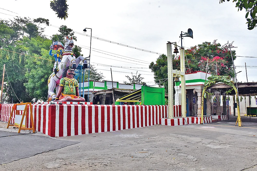 ஆலயத்தில் தகர்ந்தது ஆதிக்கம்!